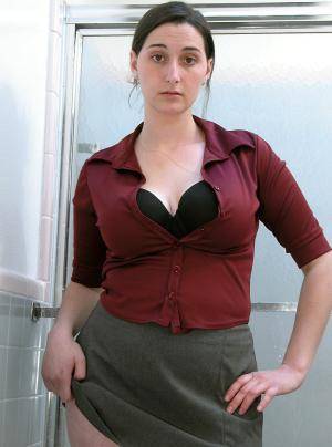 Original 734 px/ 990 px