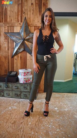 Original 1215 px/ 2160 px