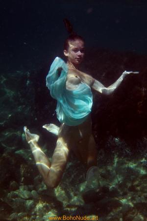 Original 3744 px/ 5616 px