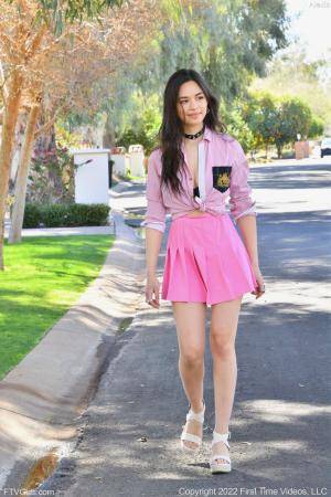 Original 852 px/ 1280 px