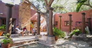 Original 5000 px/ 2637 px