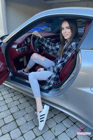 Original 2000 px/ 3000 px