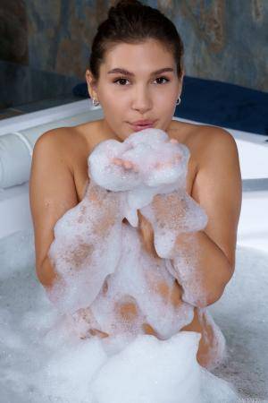 Original 4672 px/ 7008 px