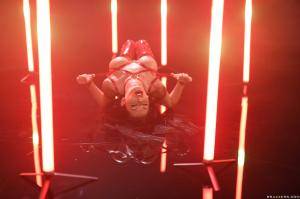 Original 2495 px/ 1663 px