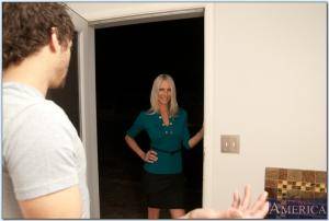 Original 850 px/ 573 px