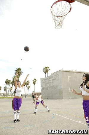 Original 532 px/ 800 px