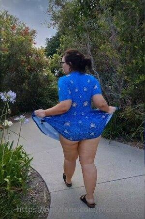 Original 379 px/ 571 px