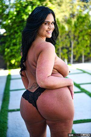 Original 3200 px/ 4800 px