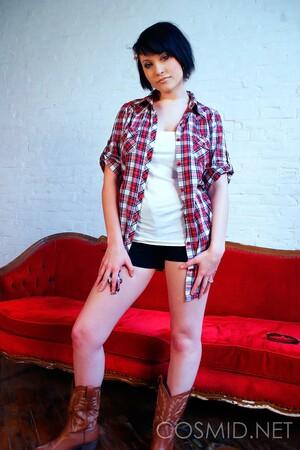 Original 1067 px/ 1600 px