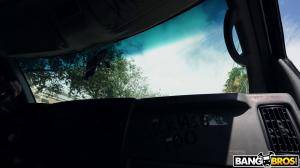 Original 1278 px/ 719 px