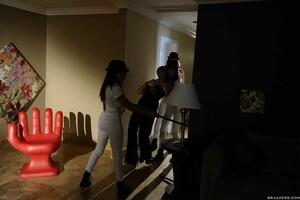 Original 1600 px/ 1065 px