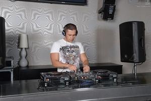 Original 1280 px/ 852 px