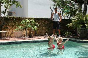 Original 2495 px/ 1663 px