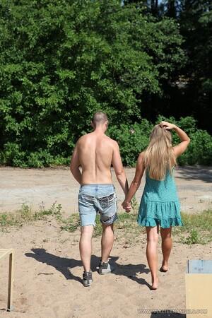 Original 853 px/ 1280 px