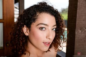 Original 3000 px/ 2003 px