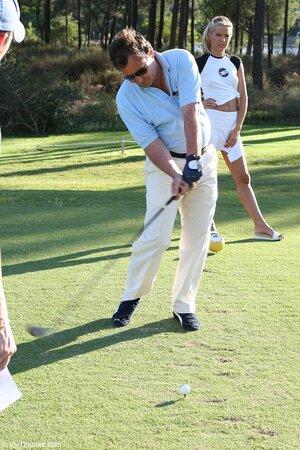 Original 853 px/ 1280 px