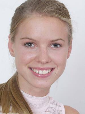 Original 924 px/ 1232 px