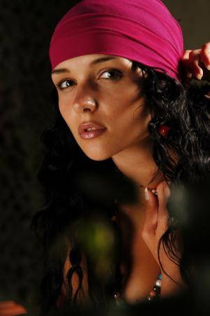 Original 681 px/ 1024 px