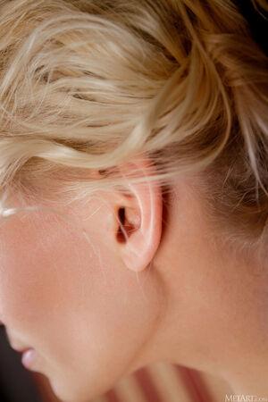 Original 3200 px/ 4800 px