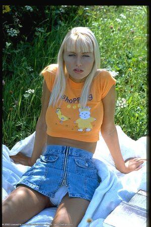 Original 682 px/ 1024 px