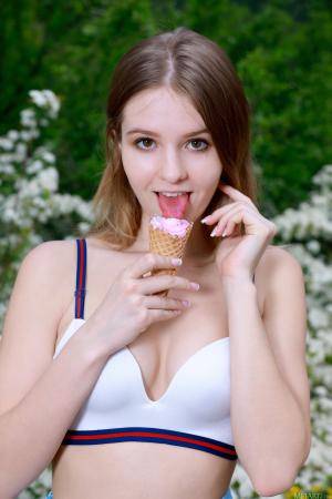 Original 4480 px/ 6720 px