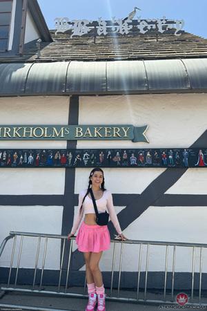 Original 2000 px/ 3000 px