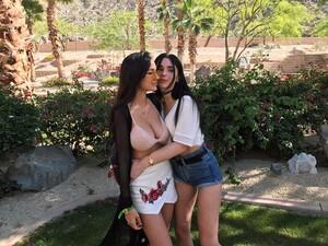 Original 1080 px/ 810 px