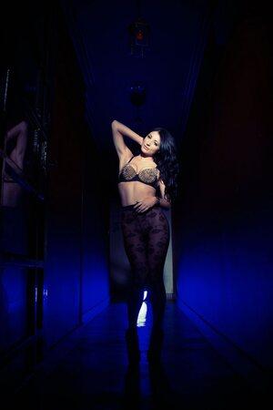 Original 683 px/ 1024 px