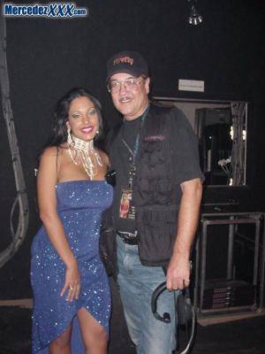 Original 639 px/ 852 px