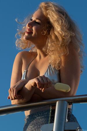 Original 3992 px/ 6000 px