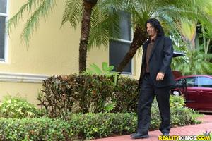 Original 3840 px/ 2562 px