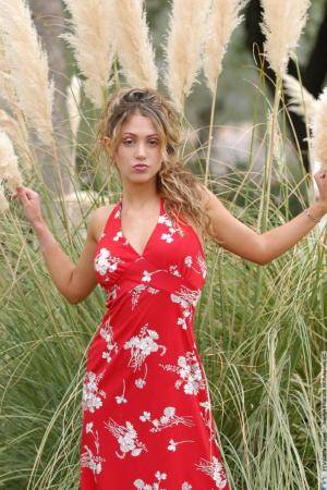 Original 700 px/ 1052 px