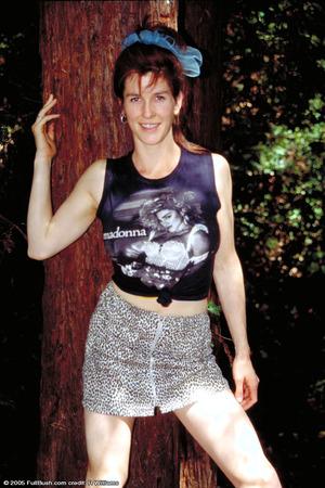 Original 682 px/ 1024 px