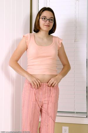 Original 682 px/ 1024 px