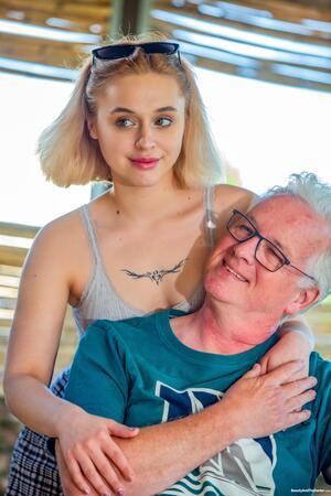 Original 4000 px/ 6000 px