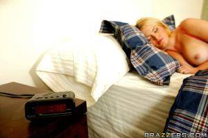 Original 900 px/ 599 px