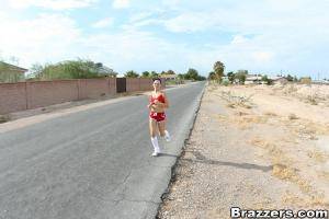 Original 900 px/ 600 px