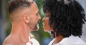 Original 5000 px/ 2637 px