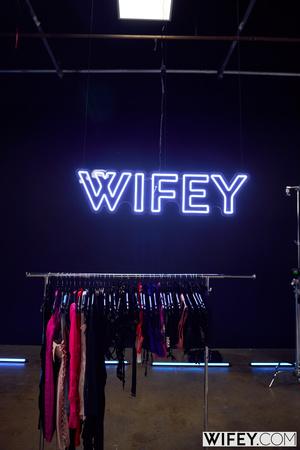 Original 2000 px/ 2999 px