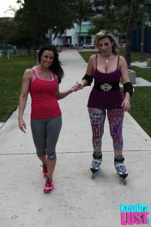 Original 1066 px/ 1600 px