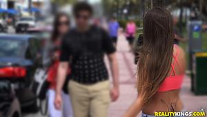 Original 1800 px/ 1013 px