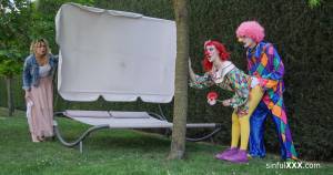 Original 4096 px/ 2160 px