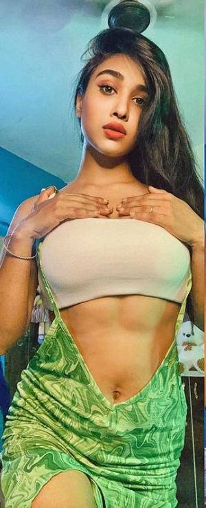 Original 323 px/ 796 px