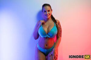 Original 2045 px/ 1364 px