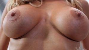 Original 1500 px/ 844 px