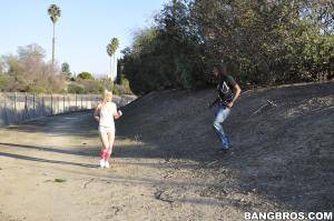 Original 2000 px/ 1328 px