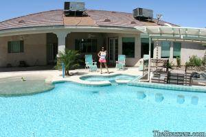 Original 900 px/ 600 px