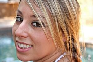 Original 1600 px/ 1068 px