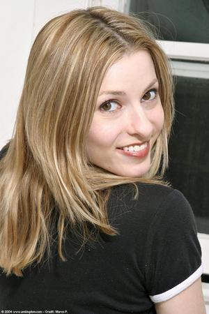 Original 682 px/ 1024 px