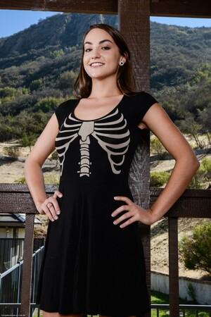 Original 682 px/ 1024 px